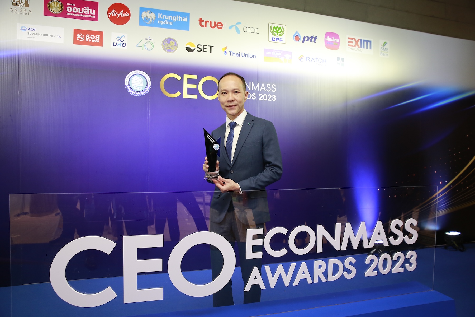 อเล็กซ์ โลท์ คว้ารางวัลซีอีโอสาขาเทคโนโลยีจากงานรางวัล CEO ECONMASS