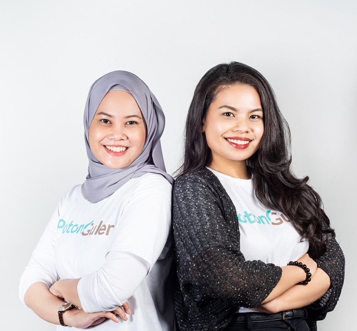 Amirah Jasmine (left) and Atirah Danial, founders of Manis Leting who have developed a healthier alternative to white sugar which got the judges vote as winners for the Alpha Startups Demo Day.