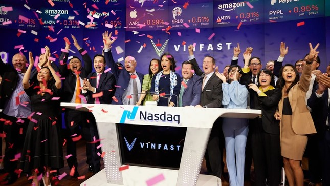 VinFast bắt đầu giao dịch trên Nasdaq vào thứ Ba (giờ Mỹ). Nguồn: CNN