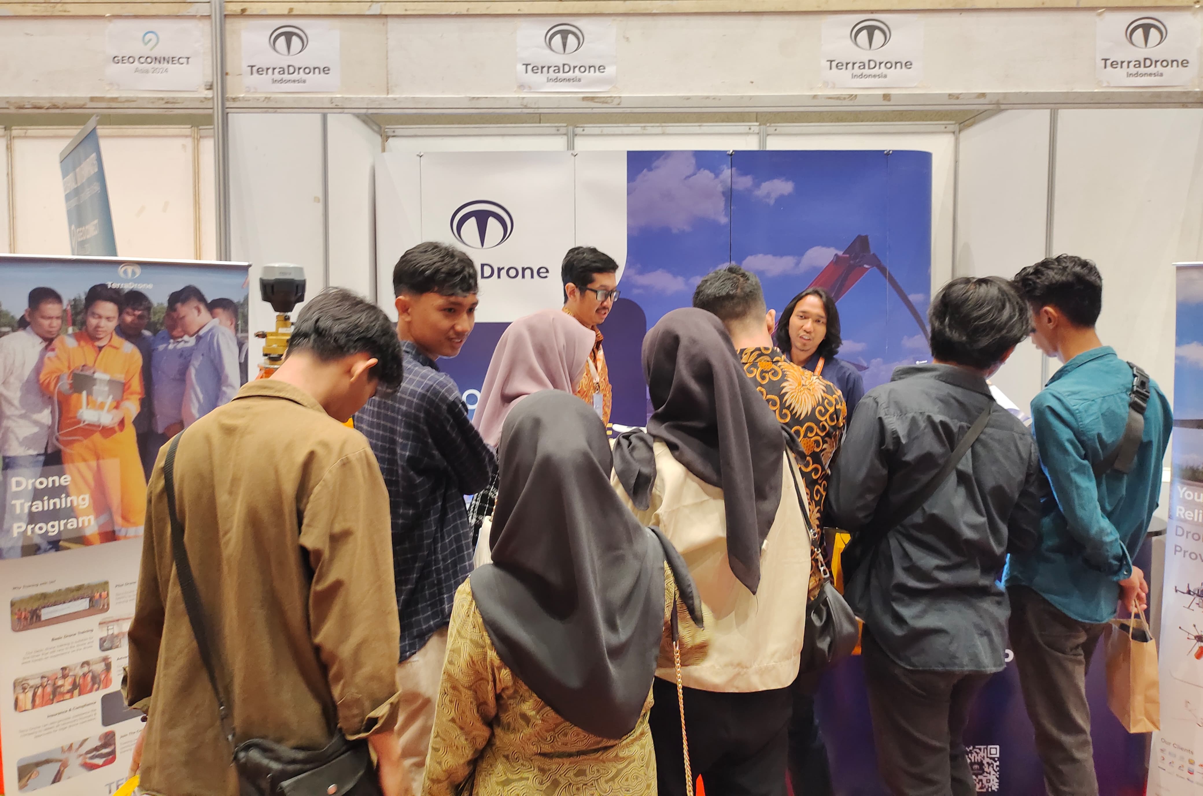 Booth Terra Drone Indonesia di FIT ISI 2023