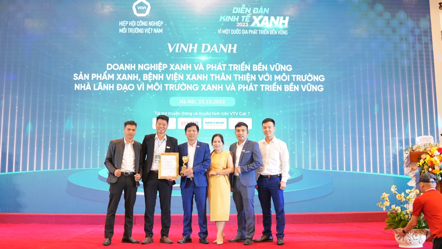 Intech Energy đạt giải thưởng Doanh nghiệp xanh và phát triển bền vững