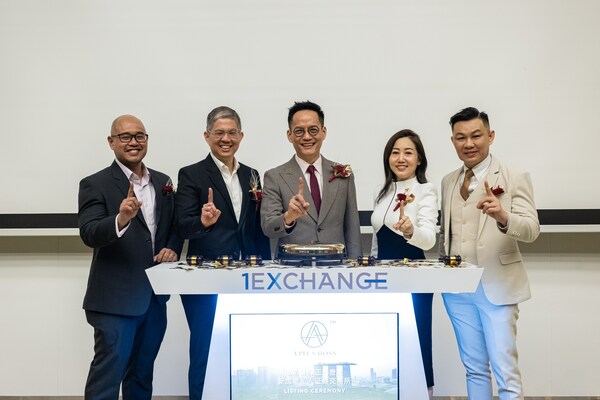 From Left: 1exchange CEO, Victor Chia, CapBridge CEO, Johnson Chen, A PLUS BOSS CEO, Dato Joe Yew, A PLUS BOSS COO, Datin Kuan and A PLUS BOSS Corporate Advisor, Master Limns Tang.