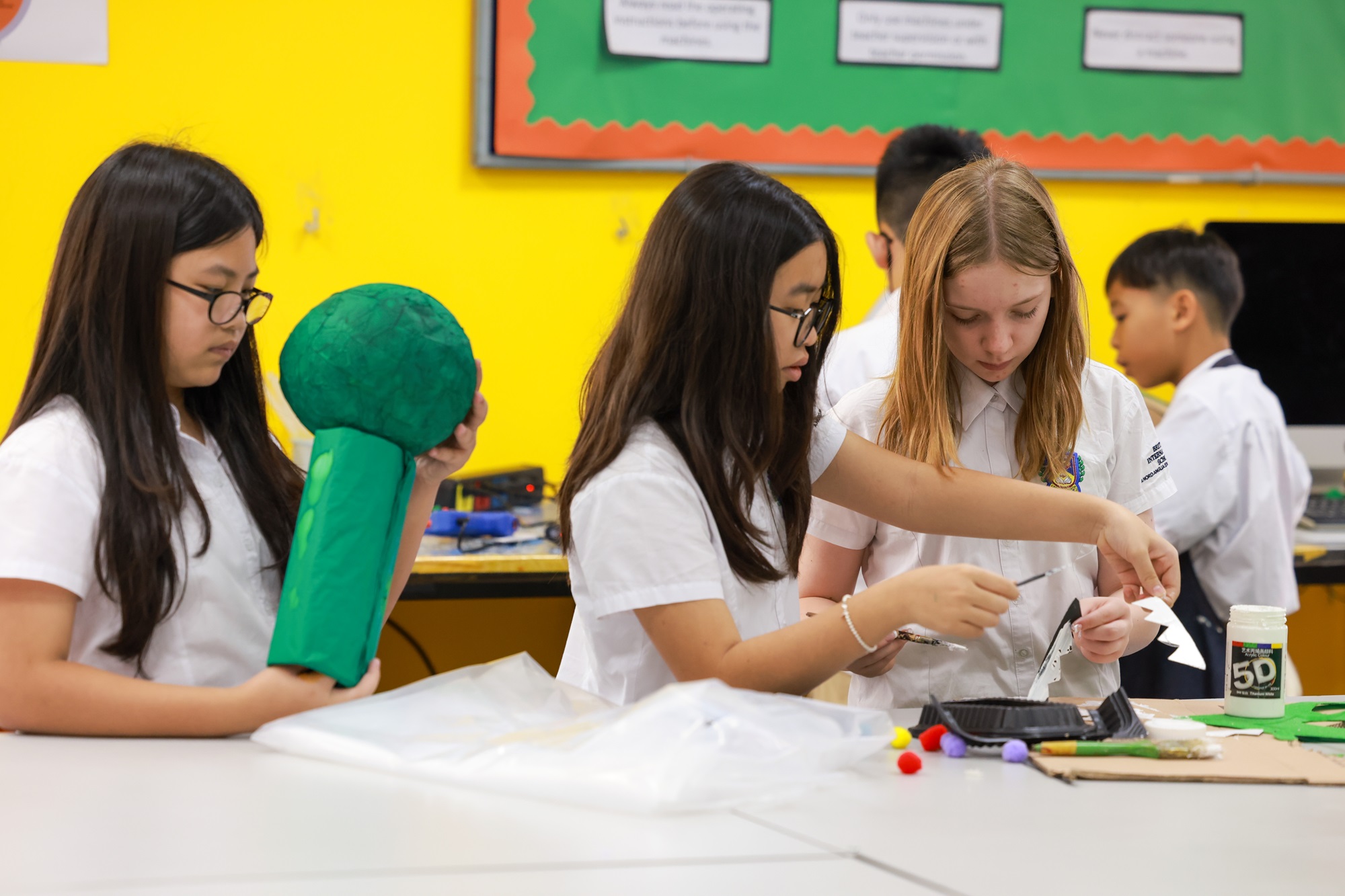 Through an existing collaboration between the world's best university MIT and the world's leading international schools organisation Nord Anglia Education, teachers and students look beyond the traditional, embracing curiosity and creatively problem-solving through real-world challenges. 