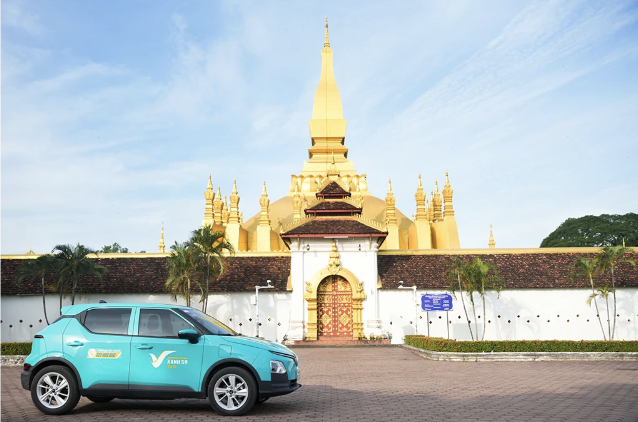 Electric green GSM taxi officially launches in Laos