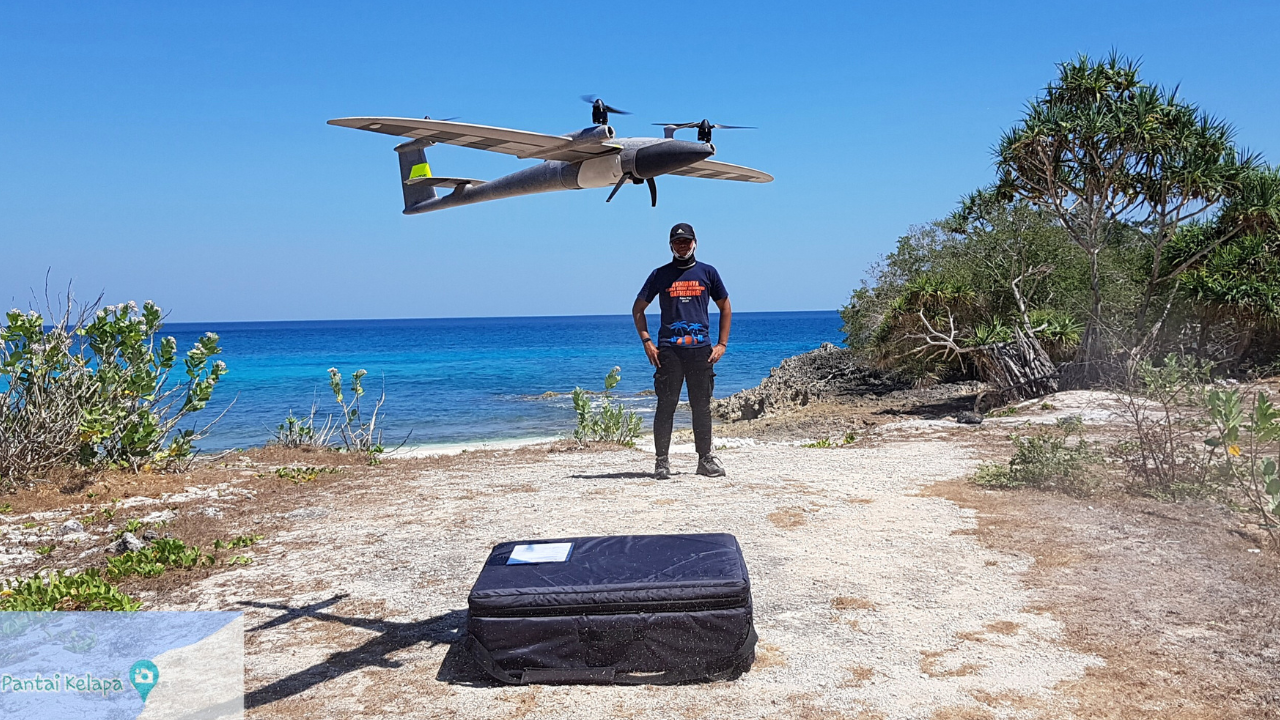 Drone VTOL Quantum Trinity Pro yang digunakan untuk survei garis pantai